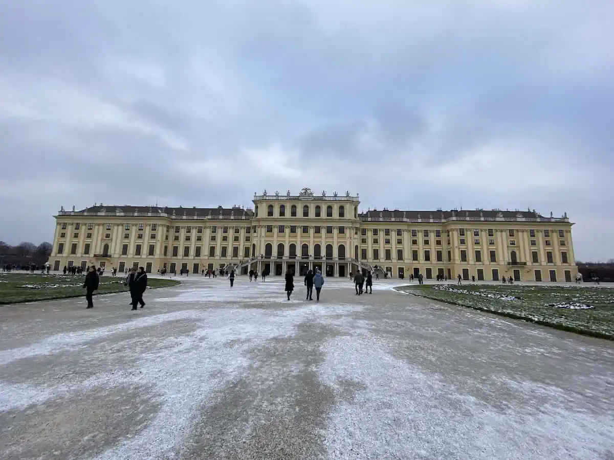 Weather and best time to travel to Vienna