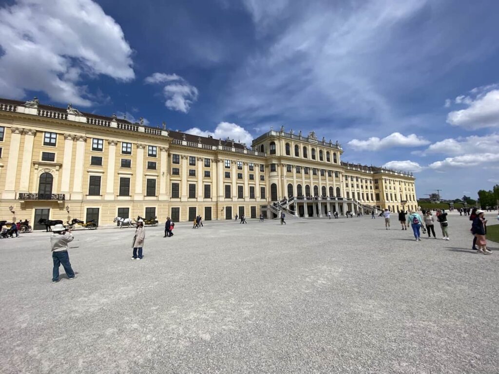 Book your guided tour at Palace Schönbrunn