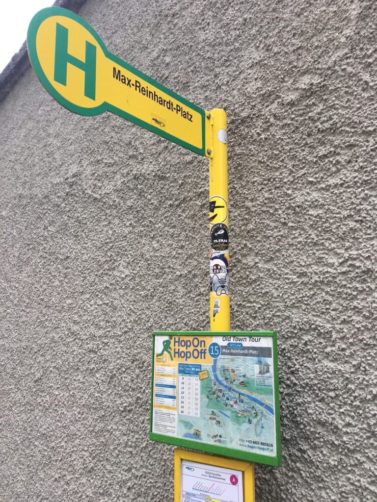 hop on hop off bus tour in Vienna