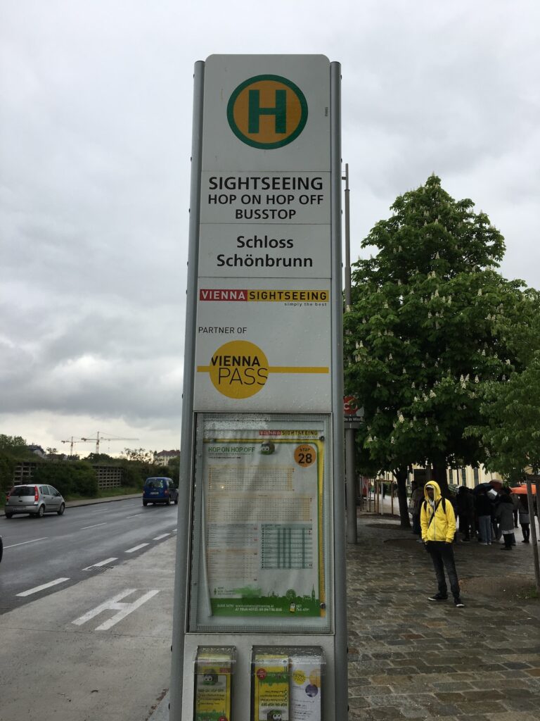hop on hop off bus tour in Vienna