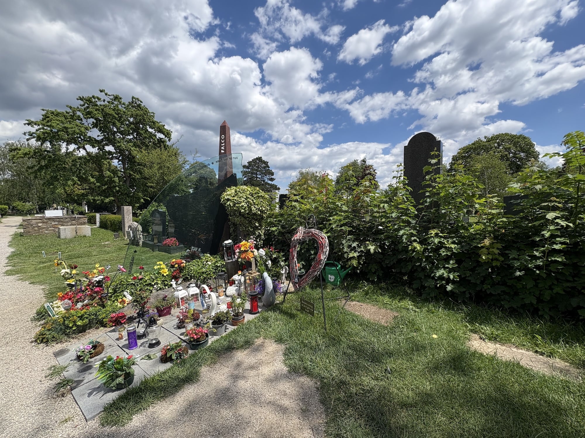 The grave of Falco at the zentralfriedhof
